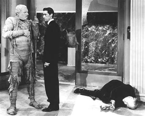 Призрак мумии (1944)
