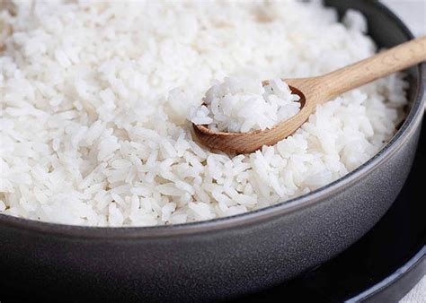 Сколько калорий в 400 г вареного риса?