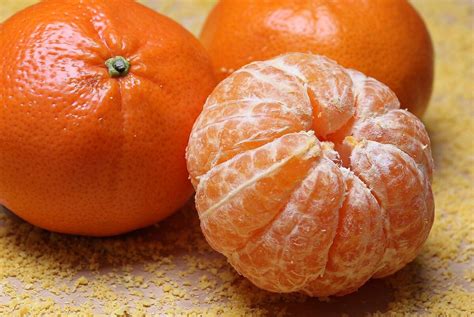 Что полезнее апельсин или помело?