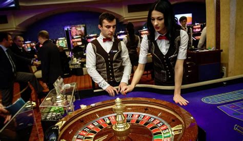 обязанности и функции дилера крупье в казино