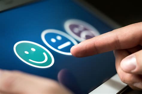 بازخورد بخواهید: برای تشویق به پاسخگویی و دریافت اطلاعات مورد نیاز برای بهبود تجربه٬ پیوندی به نظرسنجی تجربه مشتری در متن پیام تشکر اضافه کنید.. 