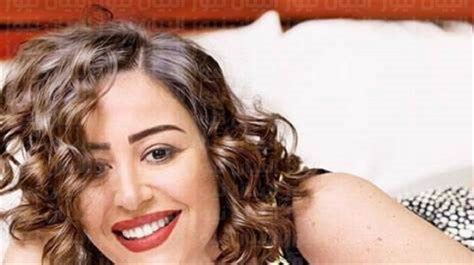 بالفيديو القبض على الممثلة منة شلبي أثناء عودتها إلى مصر وبحوزتها كمية من المخدرات  كامل