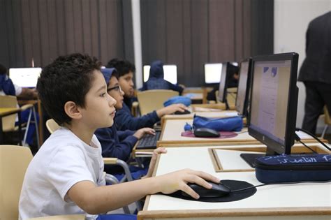 دراسىة عن اهمية استخدام الحاسوب في التعليم pdf 