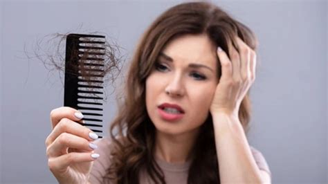 ما هي أسباب تساقط الشعر