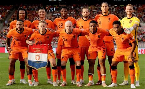 معلومات عن المنتخب الهولندي