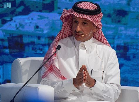 من هو أحمد بن عقيل الخطيب وزيراً السياحة الجديد