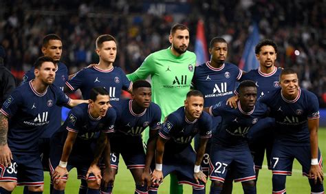 من هو أسرع لاعب في باريس سان جيرمان 2023، لأن نادي العاصمة الفرنسية باريس سان جيرمان يضم أفضل اللاعبين حول العالم، والأسرع منهم جميعًا،