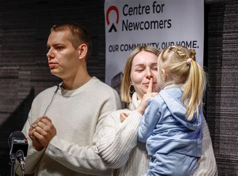 ‘A crisis’: Calgary charity seeks one-month homes for Ukrainian refugees after influx