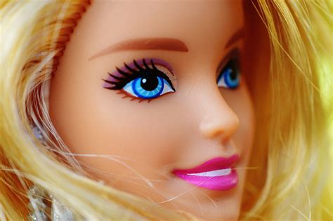 ‘Barbie’ review: A life in plastic looks fantastic