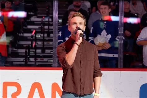 ‘Canada I am so sorry’, anthem singer forgets O Canada lyrics before Leafs game
