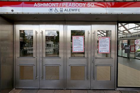 ‘Embarrassing’ Red Line safety breakdown in Ashmont Tunnel, emails say