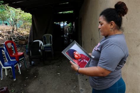 ‘He wanted to live the American Dream’: Honduran teen dies in US immigration custody