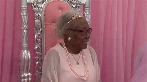 ‘I’m just so happy’: Miami Gardens woman celebrates 100th birthday with over 100 guests