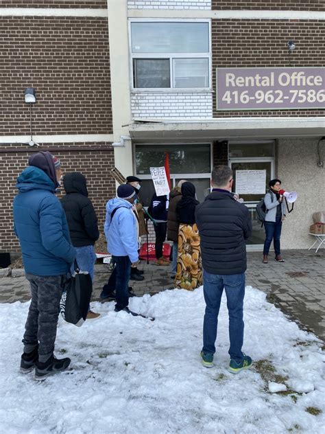 ‘It’s unlivable’: Toronto tenants protest at Medallion office over poor living conditions