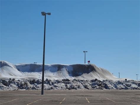 ‘Mount Eden Prairie,’ a giant snow pile in a Target parking lot, is going viral