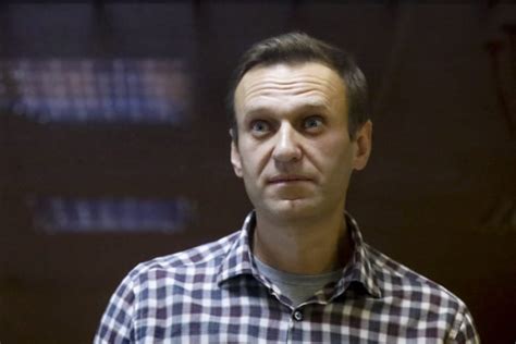‘Navalny,’ about dissident fighting Kremlin, wins doc Oscar
