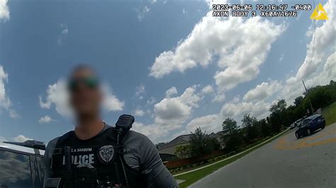 ‘No’: Footage shows Orlando cop refused to hand over license, fled traffic stop