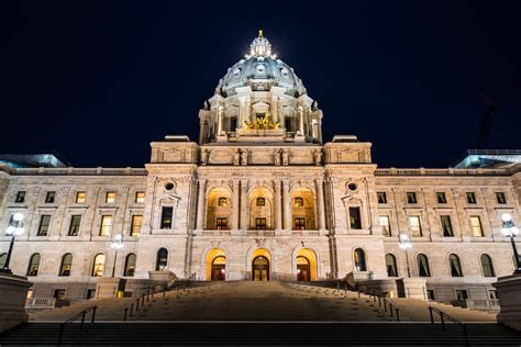 ‘Sick and safe time’ requirement closer to becoming MN law