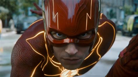 ‘The Flash’ se adentra en el multiverso en una película que funciona a las mil maravillas