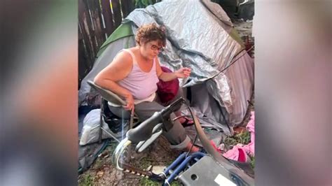 ‘There’s no judgment here’: Community Court, which helped homeless woman get an apartment, expanding in Broward 