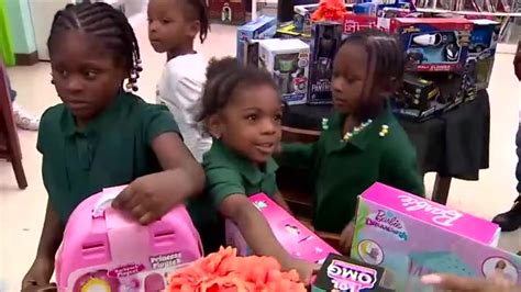 ‘This is a blessing’: Jada Page Foundation hosts toy giveaway at Golden Glades Elementary in 8-year-old’s memory
