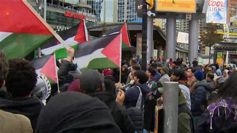 ‘This is about human beings’: Vigil held in Toronto for Hamas attack victims