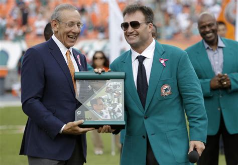 ‘Tough, nasty relentless:’ Zach Thomas ran through blocks and doubt during a Hall of Fame career