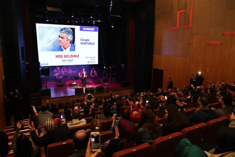 “İsyan” dedi Salon Ayağa Kalktı Zeytinburnu Belediyesi. 
