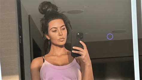 “Estoy enloqueciendo”, selfie de Kim Kardashian muestra misteriosa sombra en la ventana