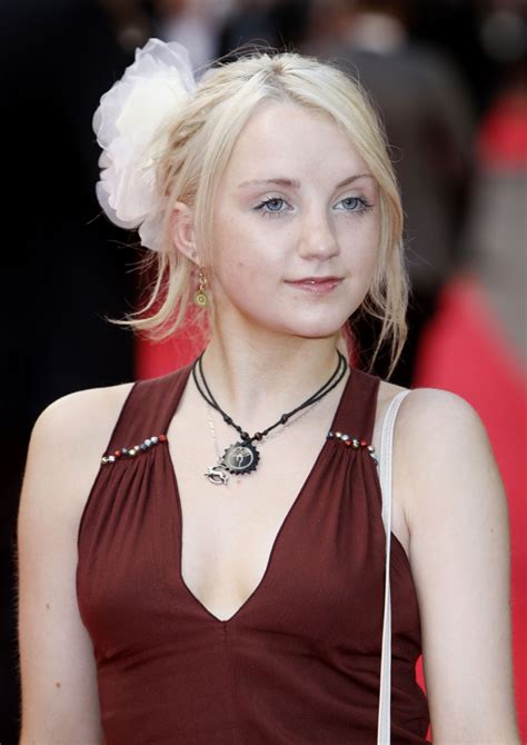 “Harry Potter” star Evanna Lynch on body shaming