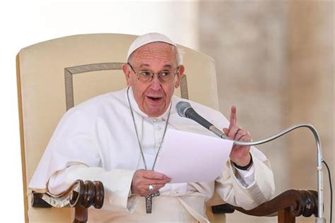 “La gente migra por necesidad”: el Papa Francisco habla sobre el “grave problema” de inmigración
