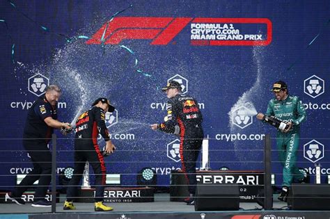 “Me llevo el trofeo a casa y ellos vuelven a sus casas”: Max Verstappen gana e ignora los abucheos durante el Grand Premio de Miami