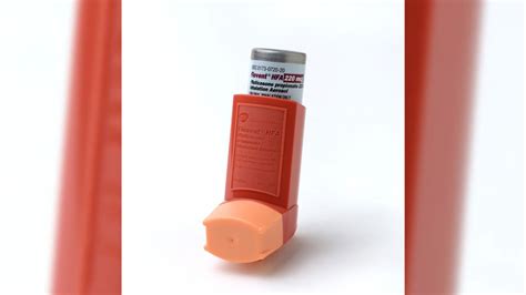 “Un duro golpe para el sistema”: los médicos advierten por salida del mercado del inhalador para asma Flovent