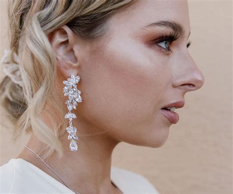 2024 ✨ Glittering Bridesmaids: Gold Earrings as a Statement Piece 🎉-marketplaceplus.shop