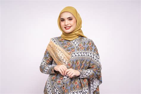 【Berita】 Contoh model baju batik terbaru 2023