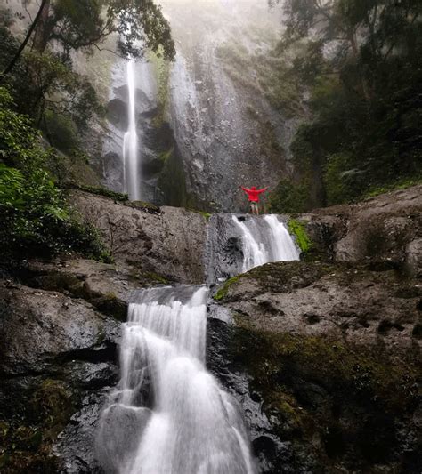 【Keindahan dan keunikan air terjun dolo】 Ubaya luluskan 104 apoteker baru periode ke