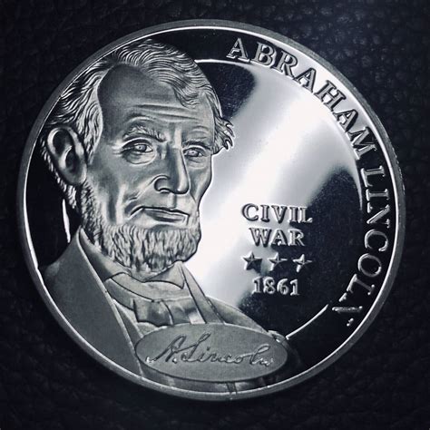 アブラハム・リンカーンの1861年の書簡、黒人の友人のための仕事を求める手紙が今博物館で展示されている。