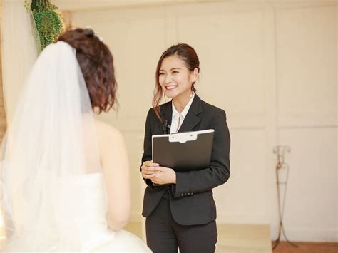 ウェディングプランナーの仕事内容は？結婚式当日までの業務を …