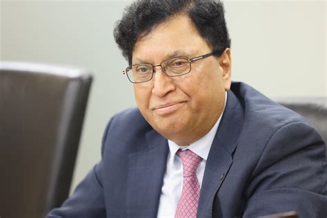 カナダは、インド出身のビジネスや住宅への攻撃の後、ギャングの脅迫捜査で3人を国外追放する。