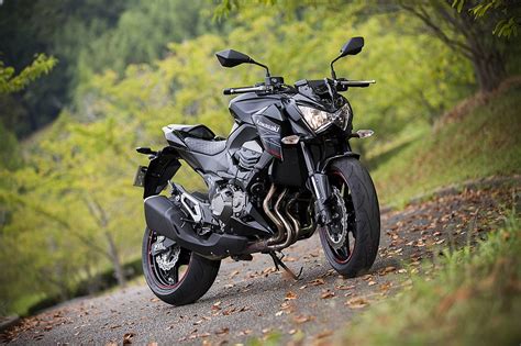 カワサキの新型ストリートファイター Z800 の画像が流出 バイク興味ないけどかっこいいな ねたatoz Z750 Motos Esportivas Motos