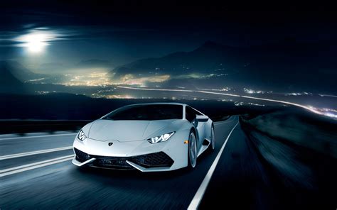ホワイトランボルギーニ ウラカンlp610 4スーパーカー 夜 市 750x1334 Iphone 8 7 6 6s 壁紙 背景 画像