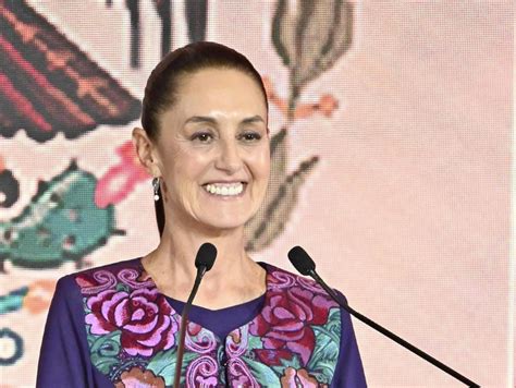 メキシコの大統領は、通りで彼女に触れたとして有罪とされた男に対して苦情を伝える。