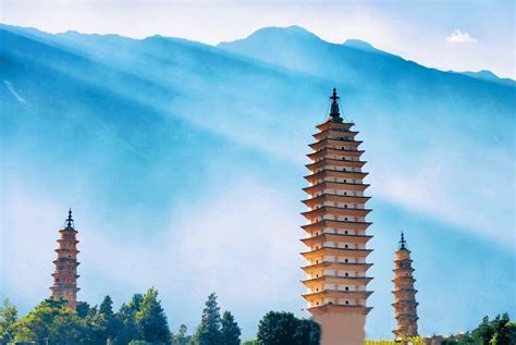 两个人在天津去云南大理旅游得花多少钱？