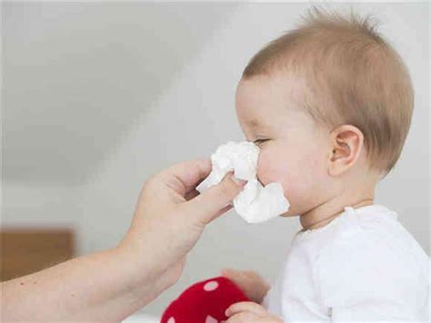两个月的小宝宝感冒流鼻涕怎么办