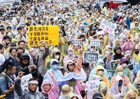 中華はフィジーに抗議し、台湾について日本に問いをしました。