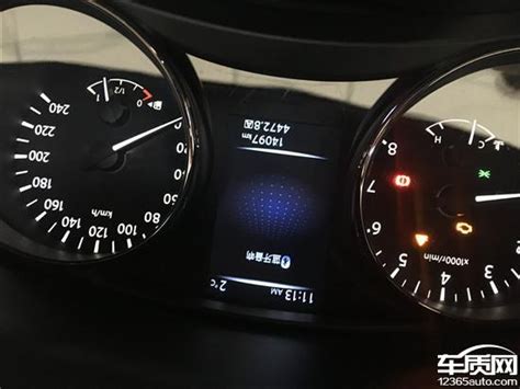 为何轩逸轿车燃油指示灯点亮？