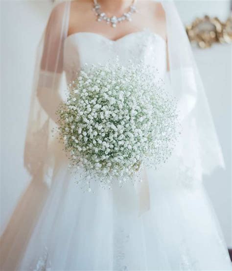 人気急上昇中 結婚式にかすみ草を取り入れるのがかわいい Briju ブライジュ By デゼーロ