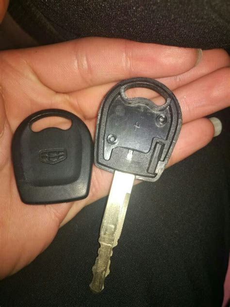 你们是用汽车的原配钥匙还是备用钥匙？