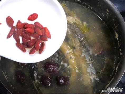 喝红枣泥鳅汤的作用是什么呢？