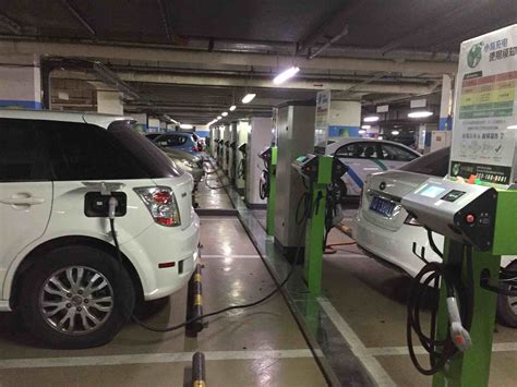 天津一共有多少电动汽车充电桩 我想买一辆新能源电动汽车？